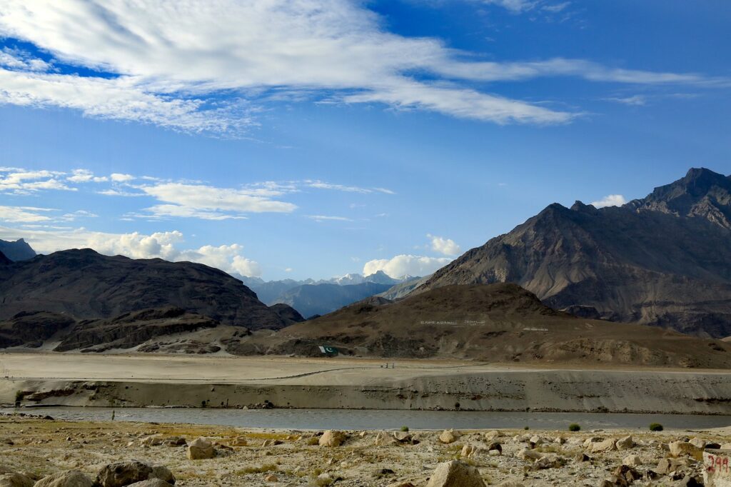 mountains, nature, karakoram-7087972.jpg